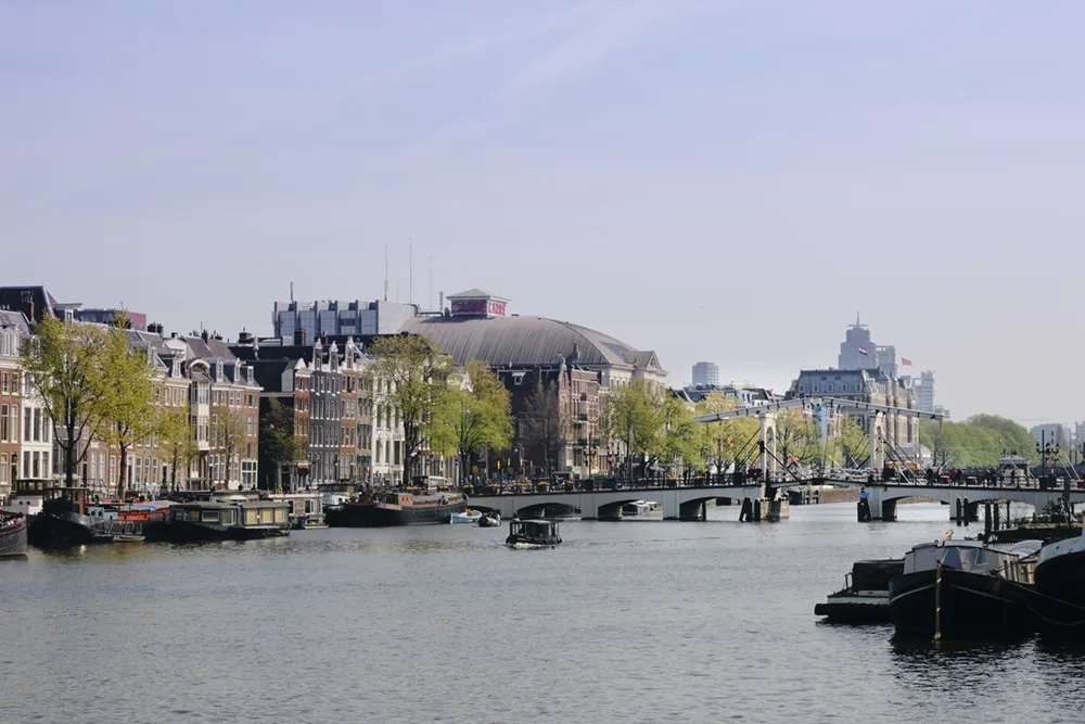 アムステル川を代表する名所マヘレの跳ね橋